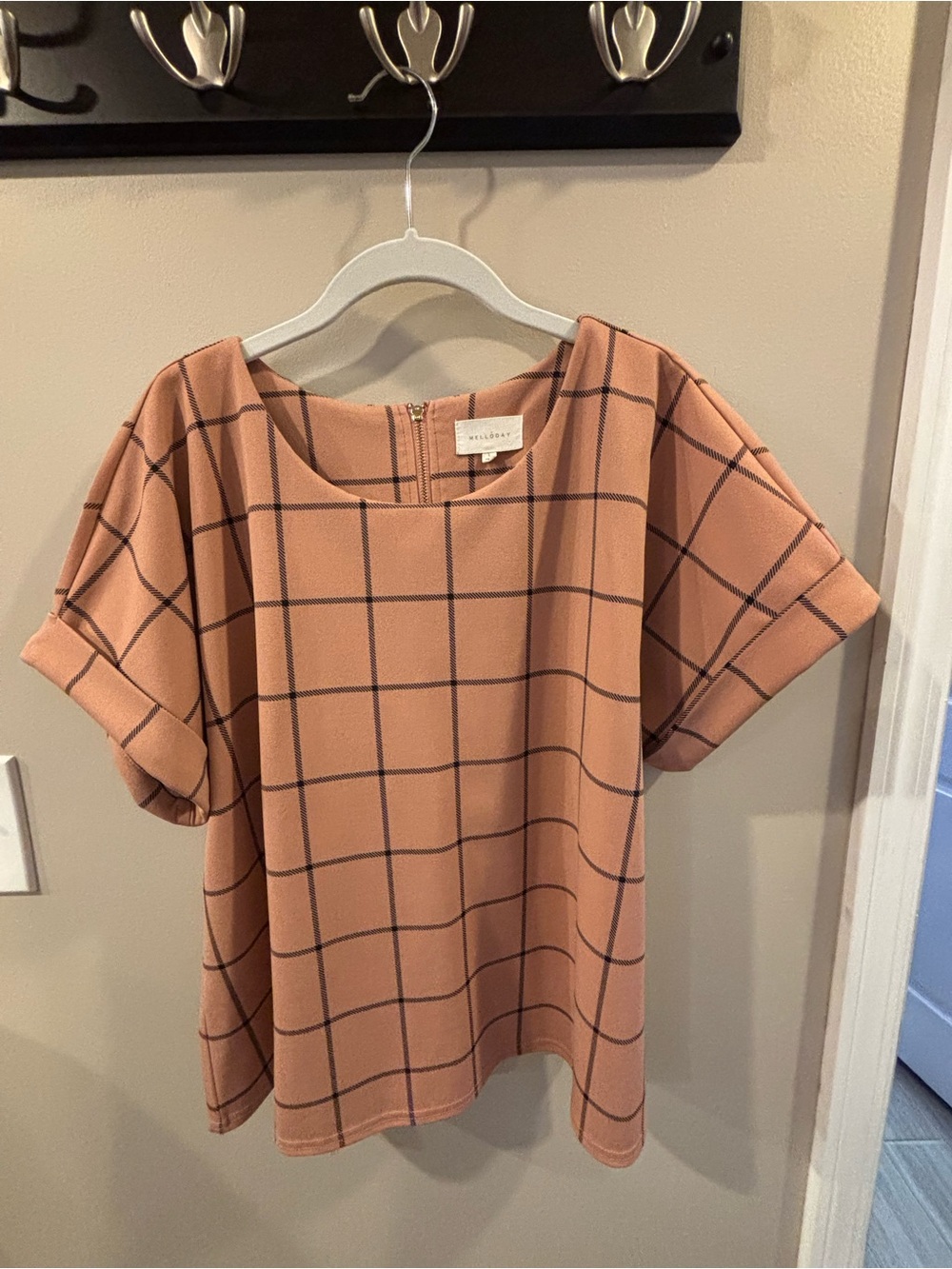 MELLODAY Peach Windowpane Short Sleeve Blouse